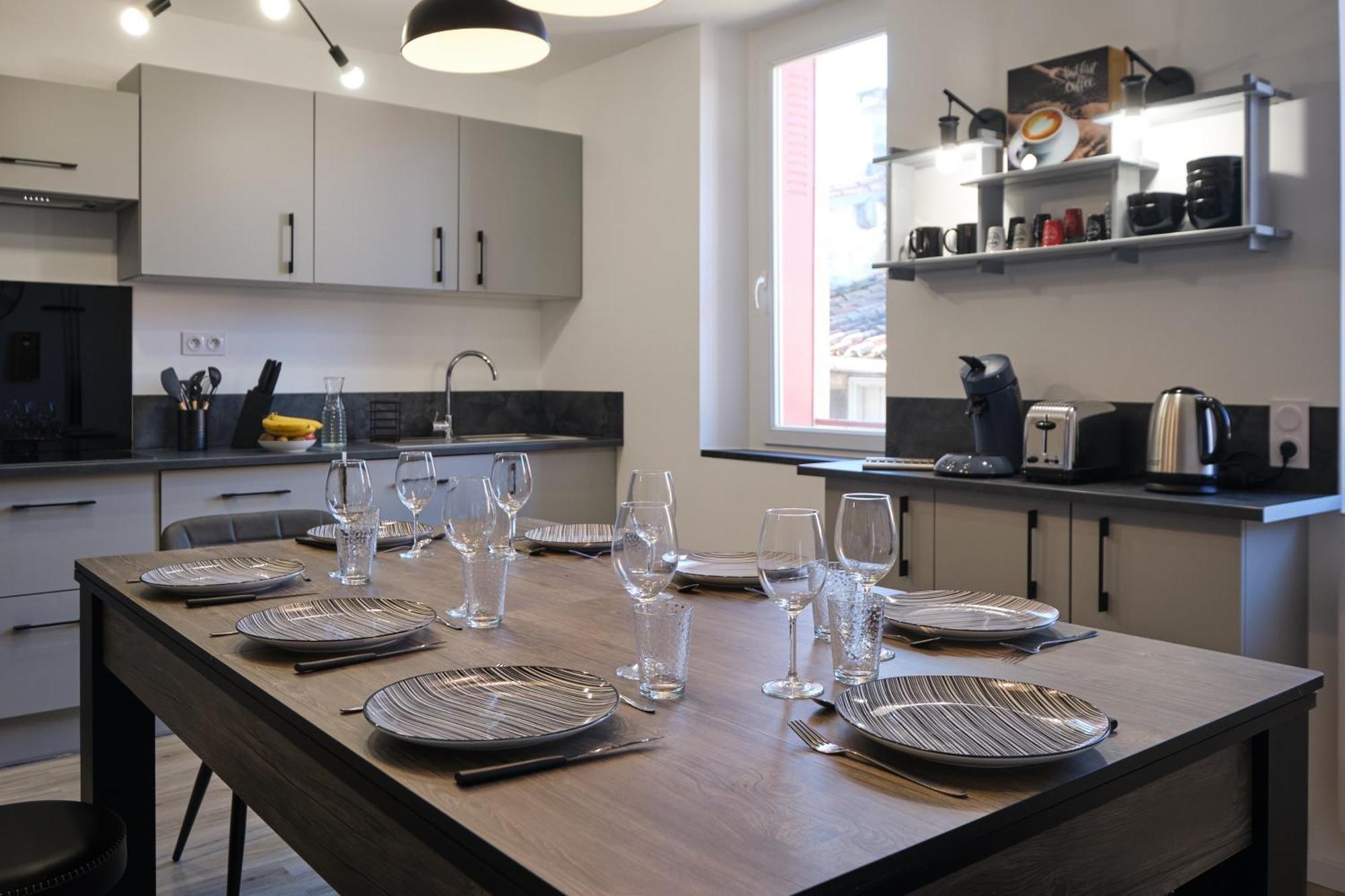 Magnifique*T4*Centre Ville*Wifi*Billard*Netflix* Limoux Bagian luar foto