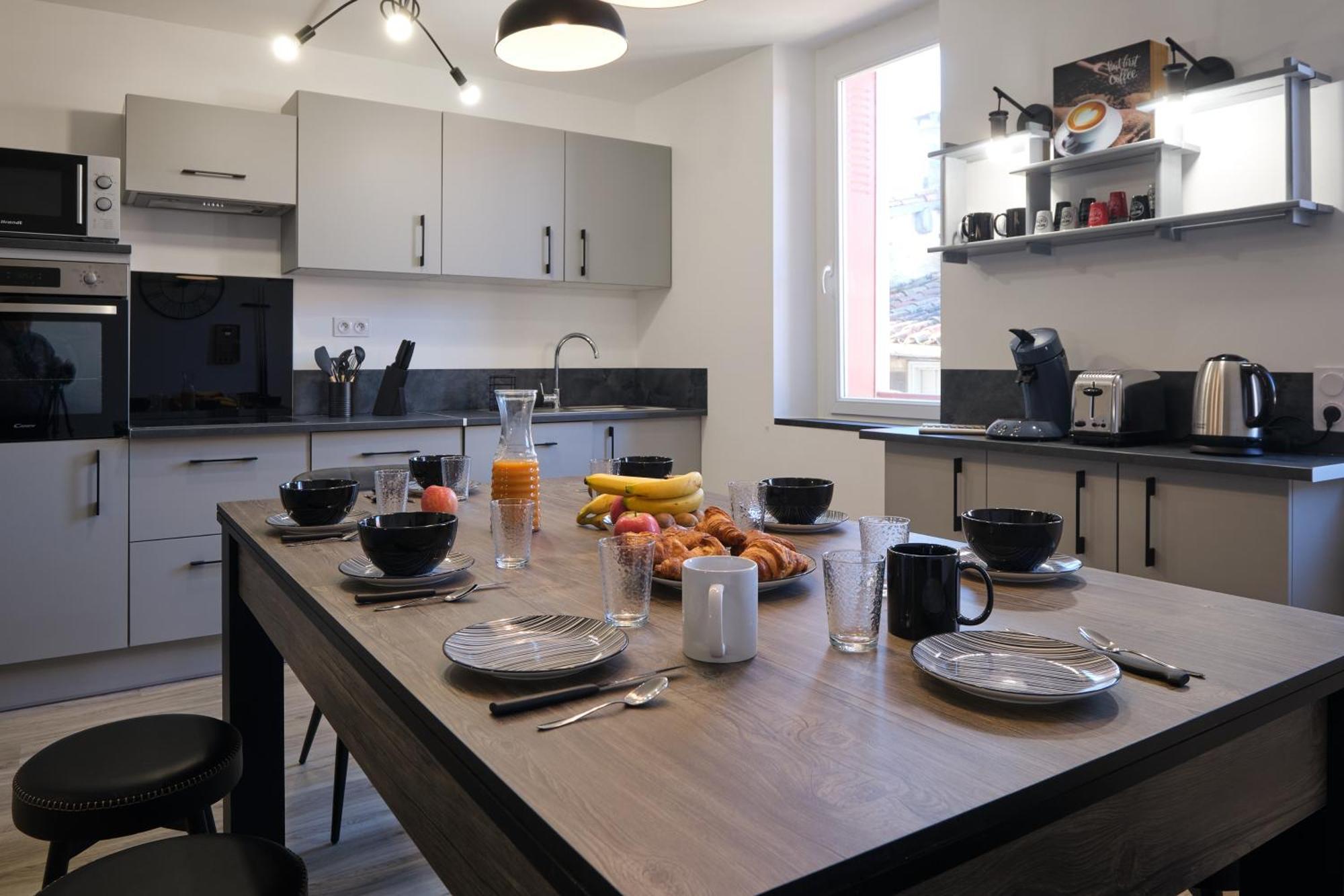 Magnifique*T4*Centre Ville*Wifi*Billard*Netflix* Limoux Bagian luar foto